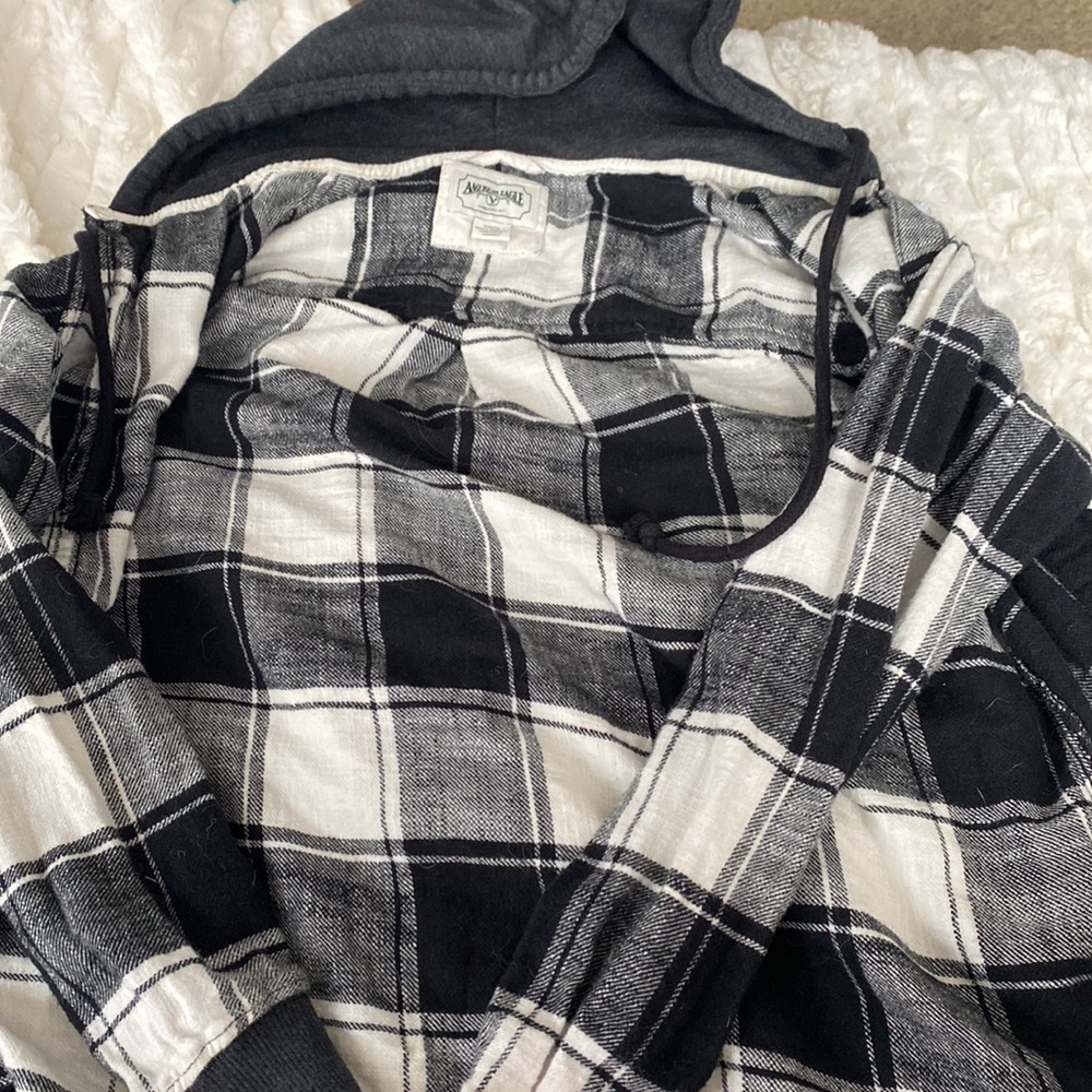 Black and white button up plaid